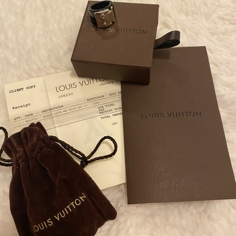 Louis Vuitton Black and Silver Bague Lock Me Ring